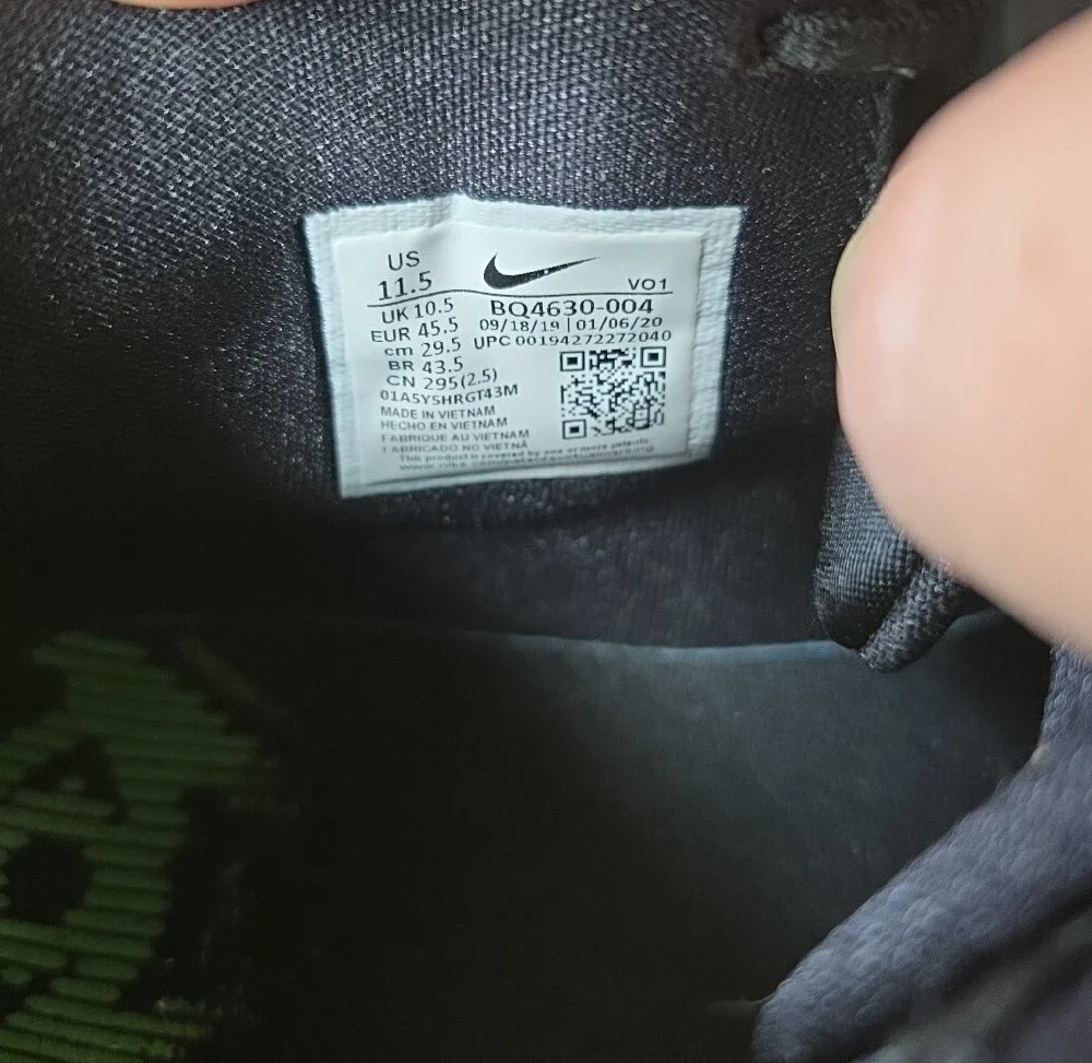 Nike Black and Neon Green Kyrie Youth Basketball Shoes Item#1074
